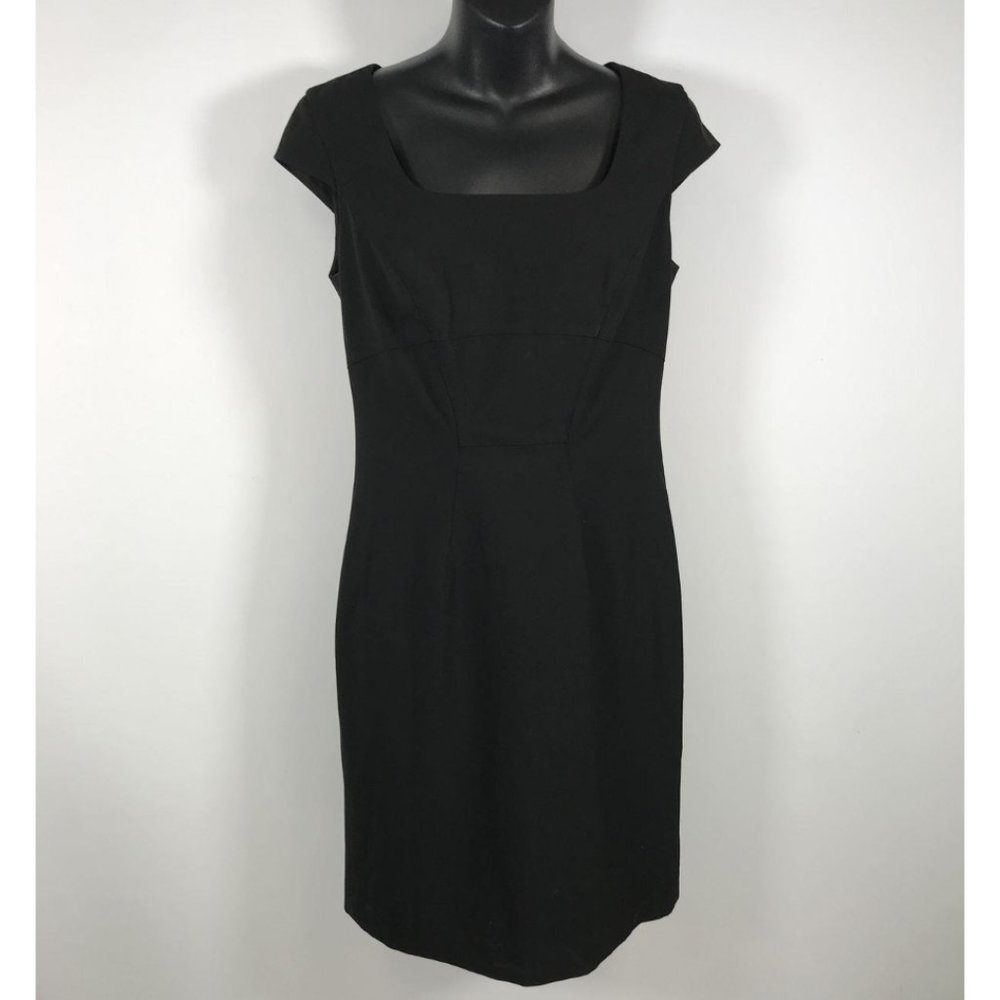 Ann Taylor The Classic Essential Black Sheath Dress!!!  Womens Size 2